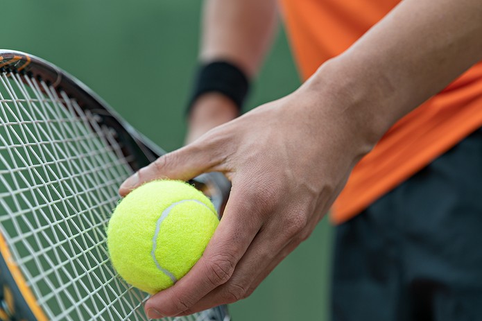 Pemain Tenis Melayani Close Up